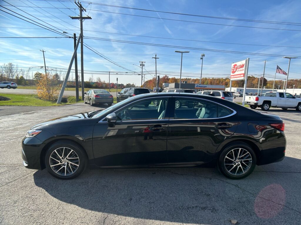 2017 LEXUS ES 350 BASE