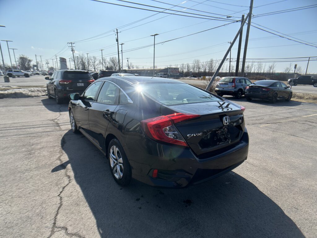 2016 Honda CIVIC LX