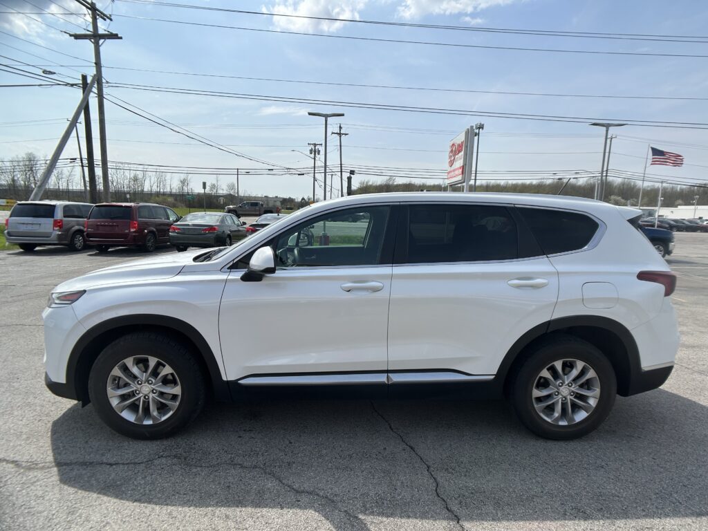 2019 Hyundai SANTA FE SE