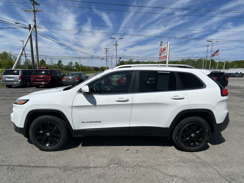 2018 Jeep CHEROKEE LATITUDE