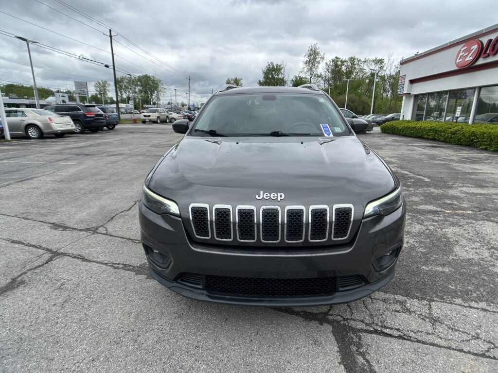 2019 Jeep CHEROKEE LATITUDE