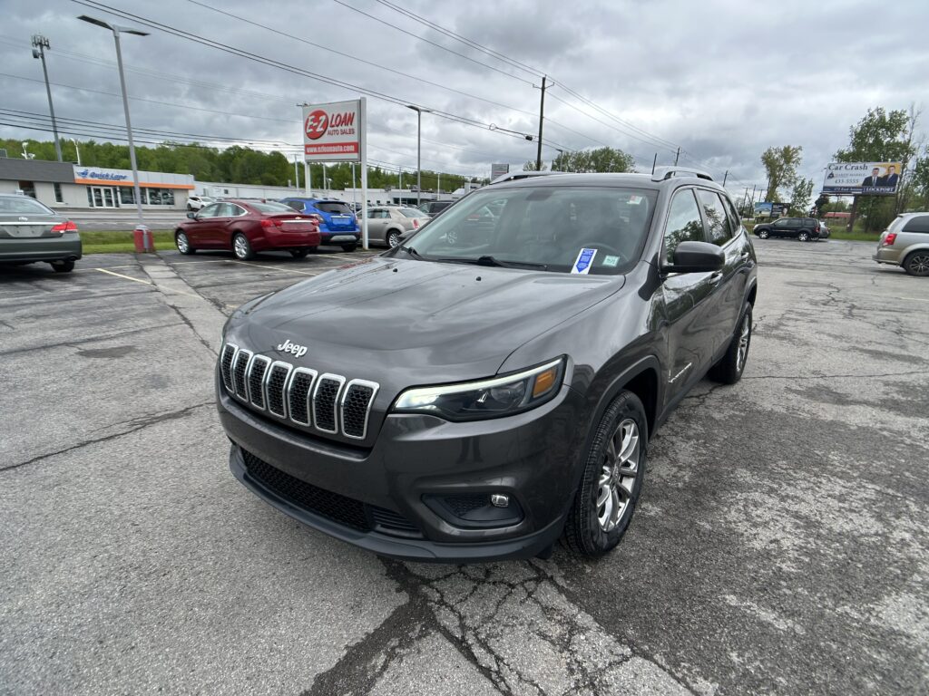 2019 Jeep CHEROKEE LATITUDE