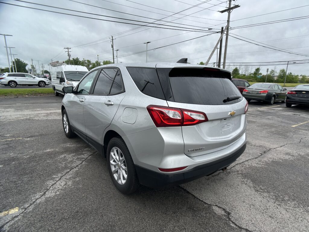 2021 Chevrolet EQUINOX LS