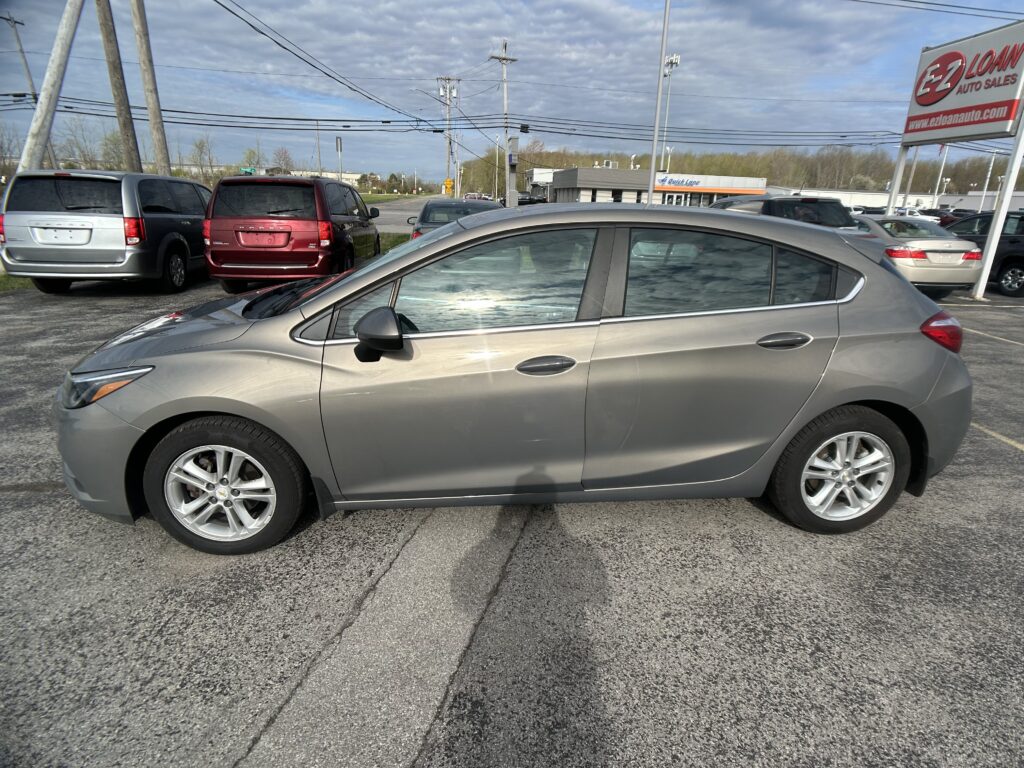 2017 Chevrolet CRUZE LT HATCH