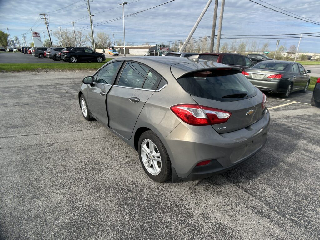 2017 Chevrolet CRUZE LT HATCH