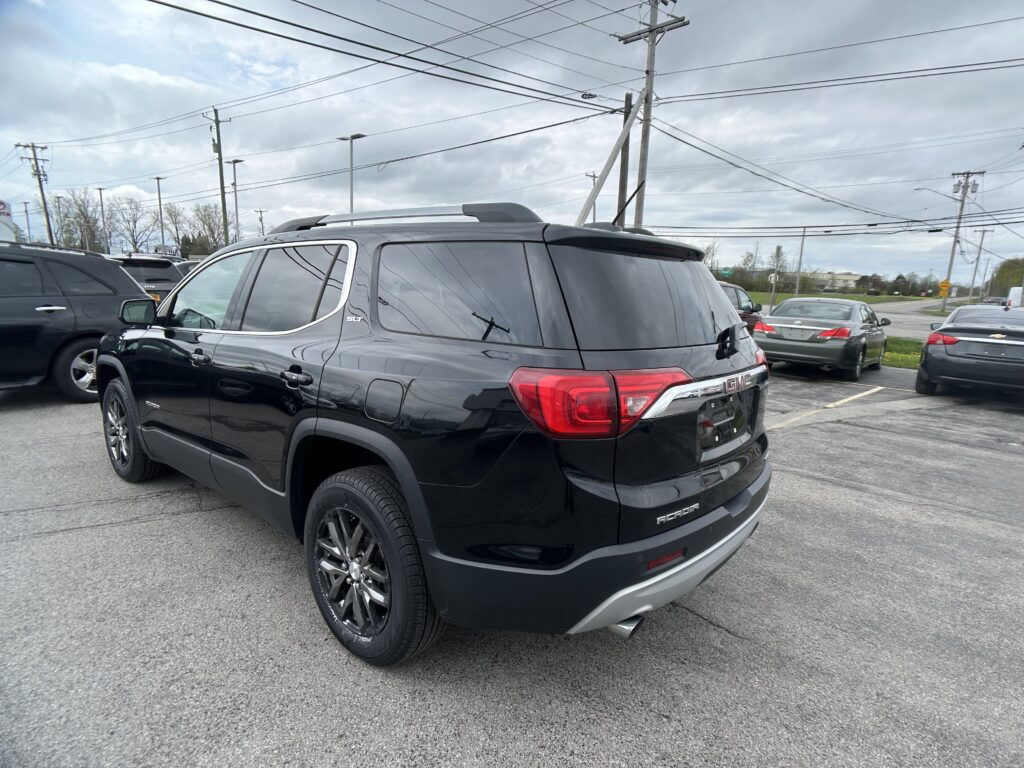2017 GMC ACADIA SLT1