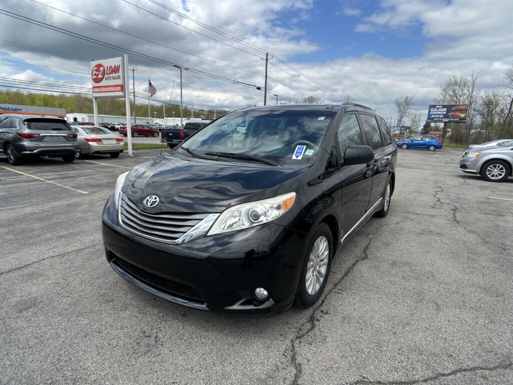 2014 Toyota SIENNA XLE