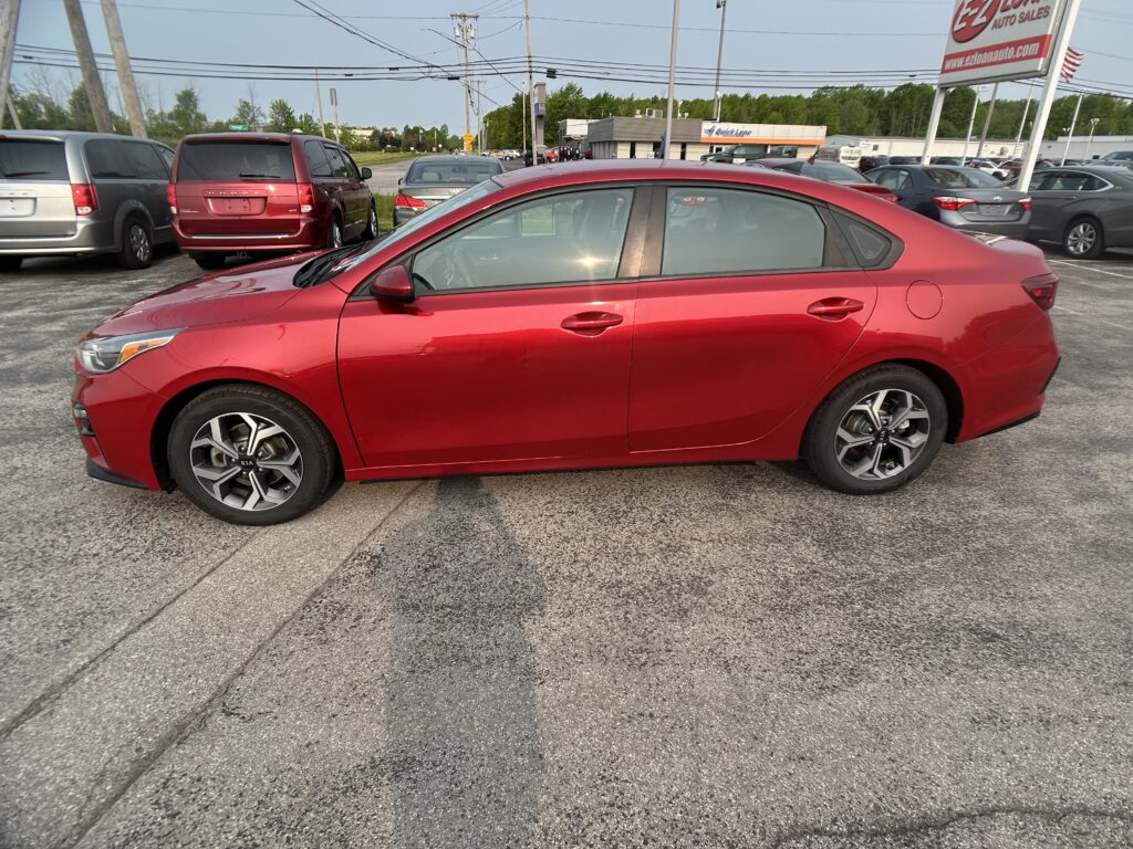 2019 KIA FORTE LXS