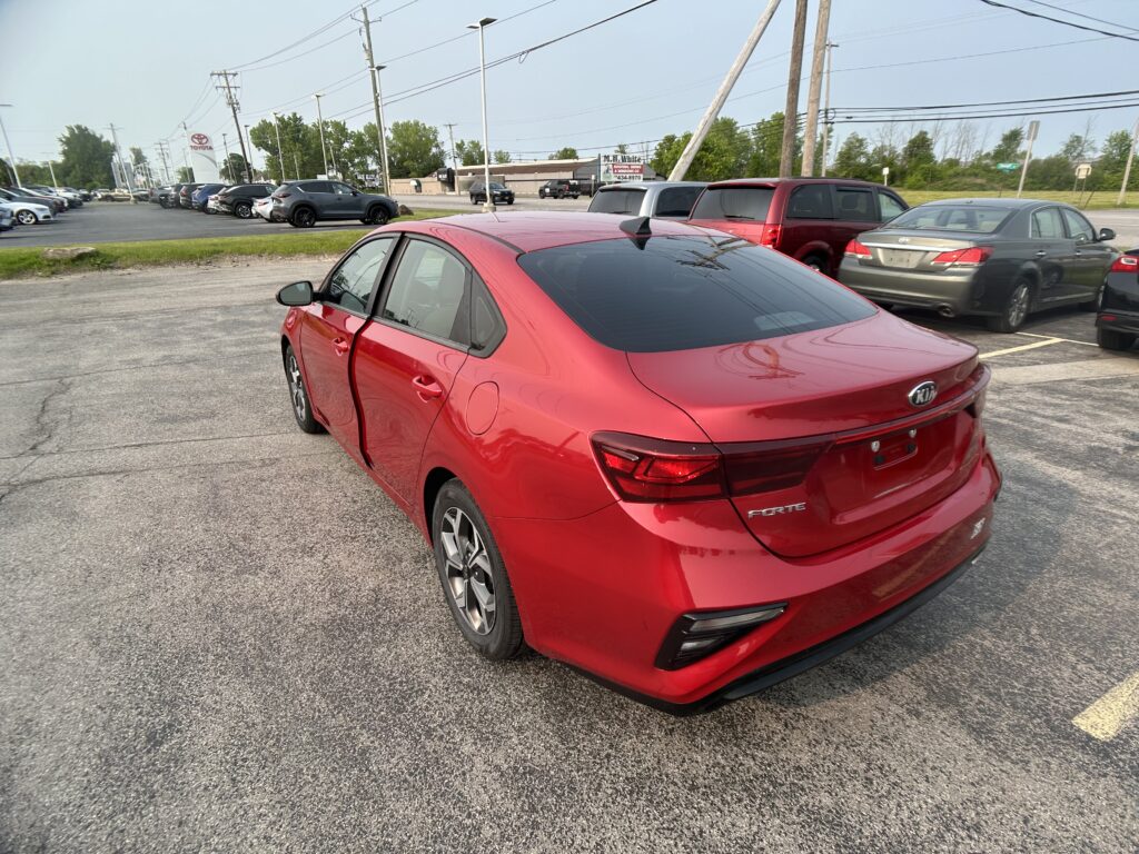 2019 KIA FORTE LXS