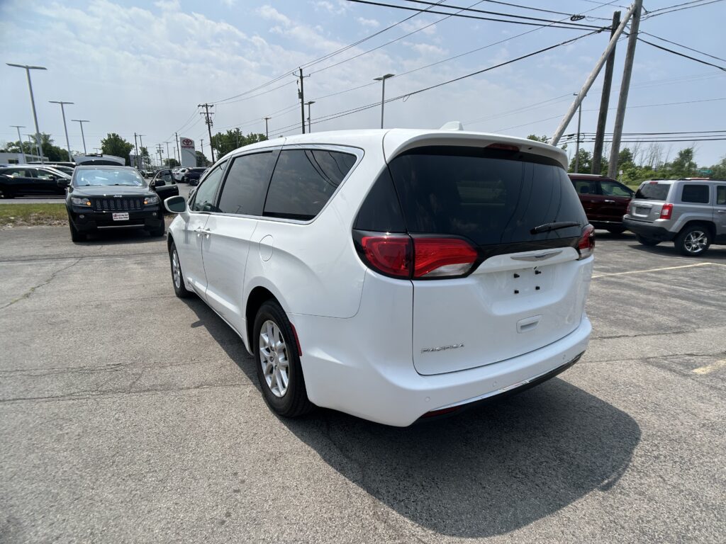 2020 CHRYSLER PACIFICA TOURING