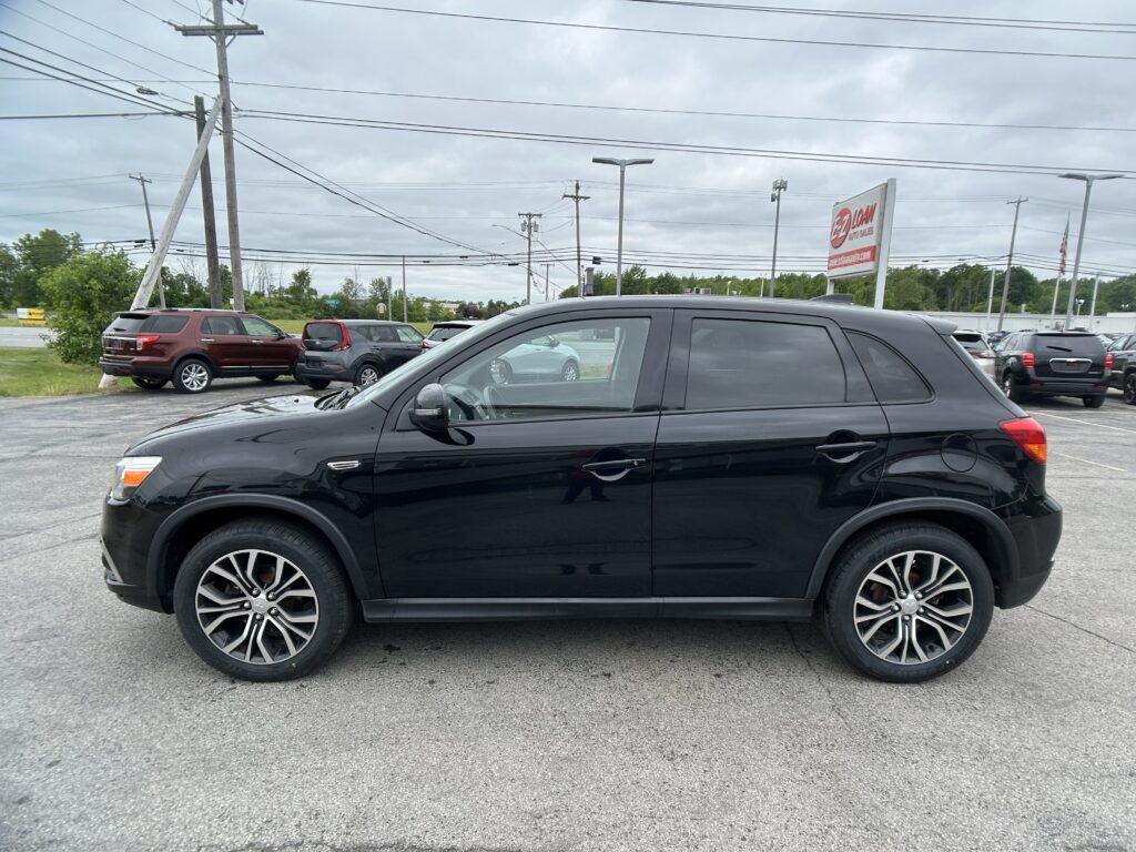 2019 MITSUBISHI OUTLANDER SPORT LE;