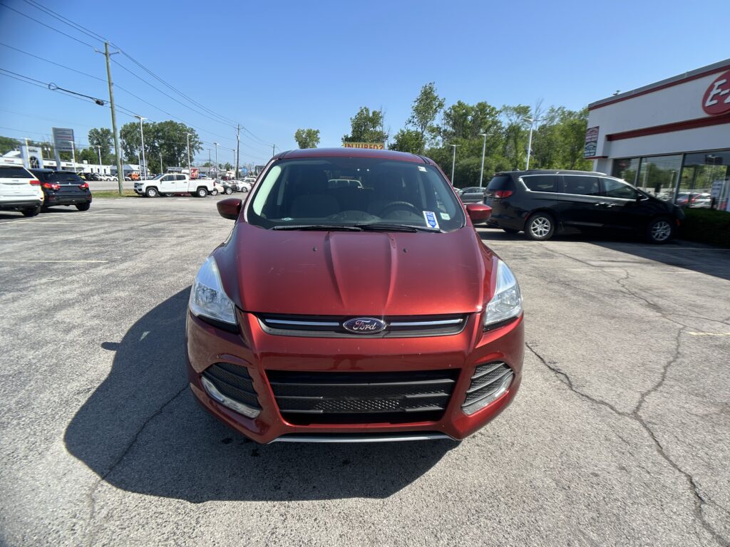 2016 Ford ESCAPE SE