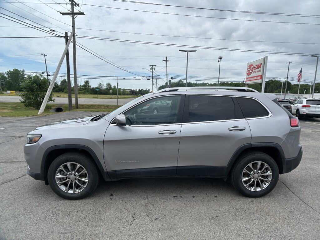 2020 Jeep CHEROKEE LATITUDE
