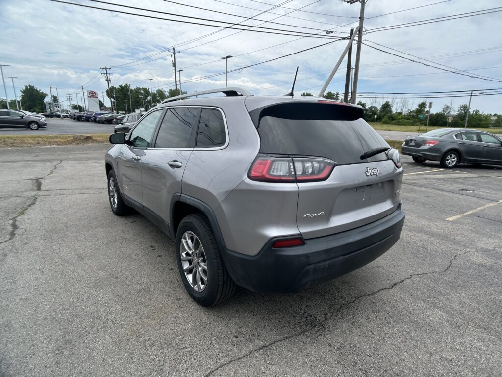 2020 Jeep CHEROKEE LATITUDE