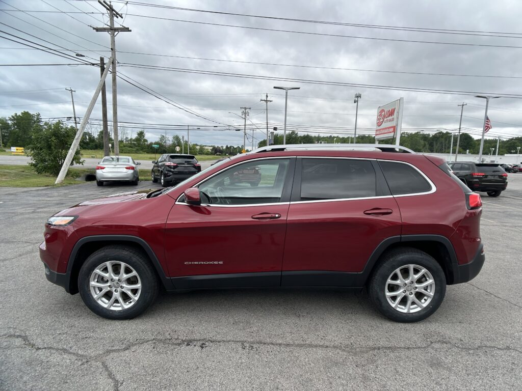 2016 Jeep CHEROKEE LATITUDE
