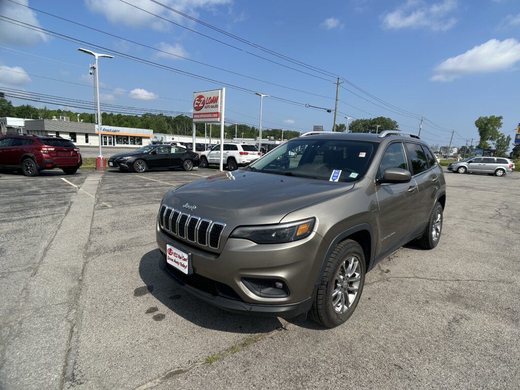 2019 Jeep CHEROKEE LATITUDE
