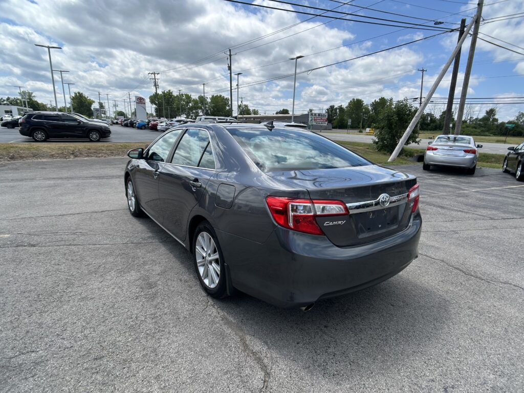 2014 Toyota CAMRY XLE