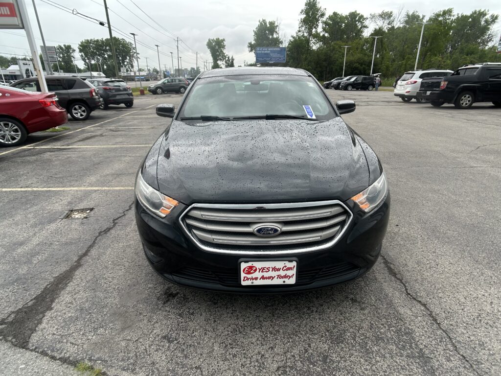 2015 Ford TAURUS SEL