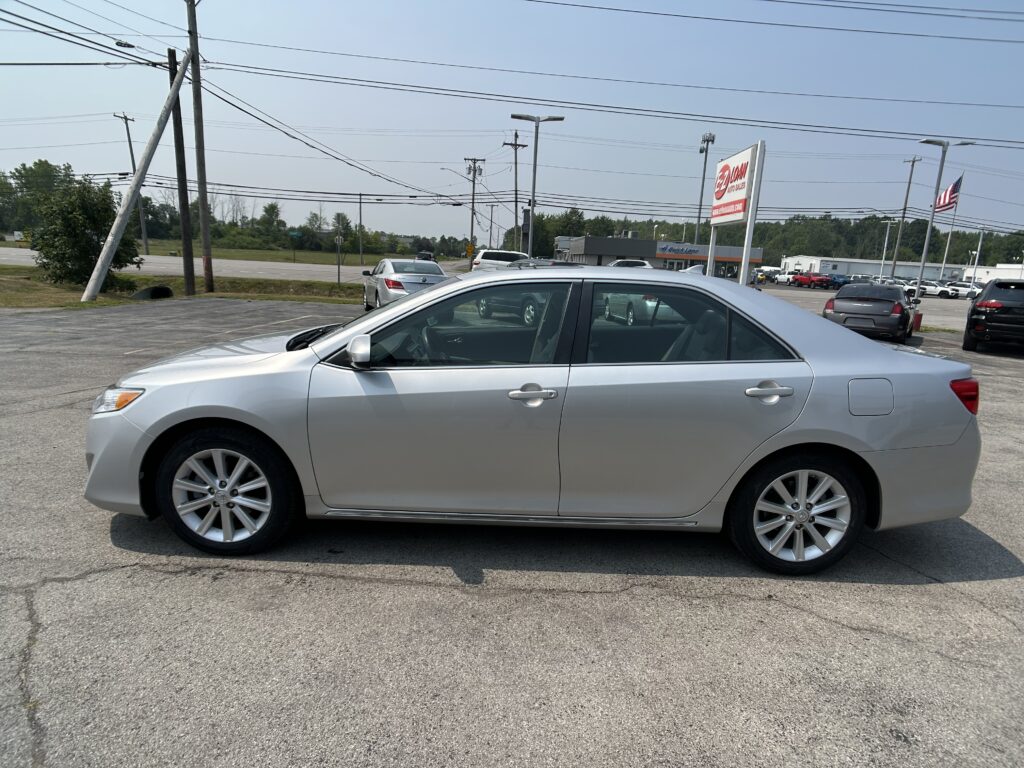 2014 Toyota CAMRY XLE