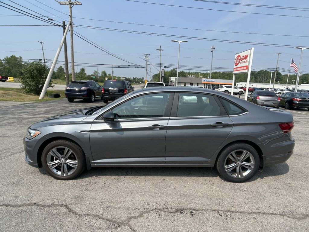2019 VOLKSWAGEN JETTA R-LINE