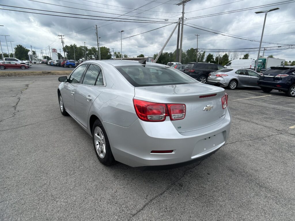 2015 Chevrolet MALIBU LS