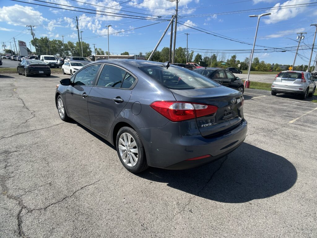 2015 KIA FORTE LX