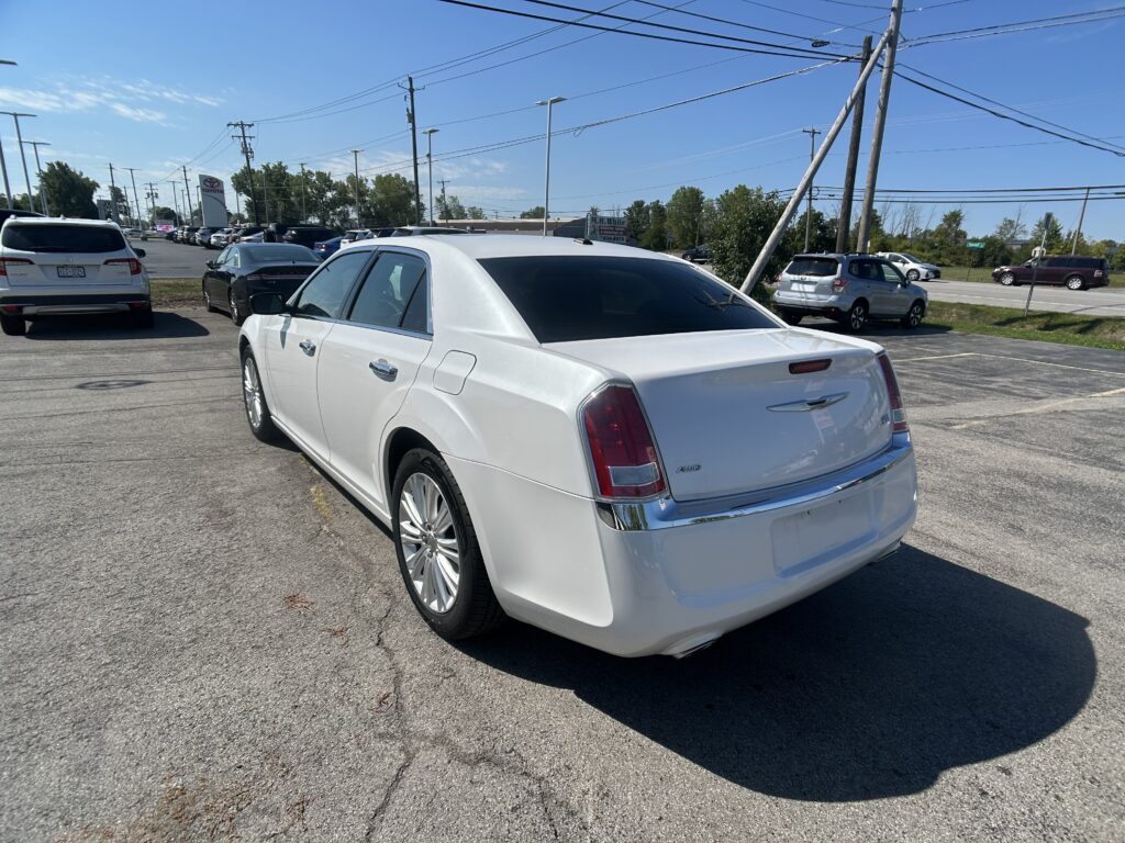 2012 CHRYSLER 300 LIMITED