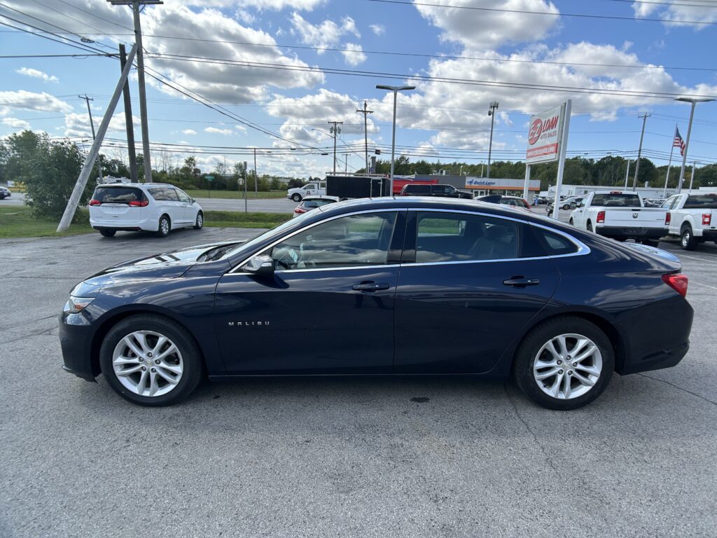 2017 Chevrolet MALIBU LT