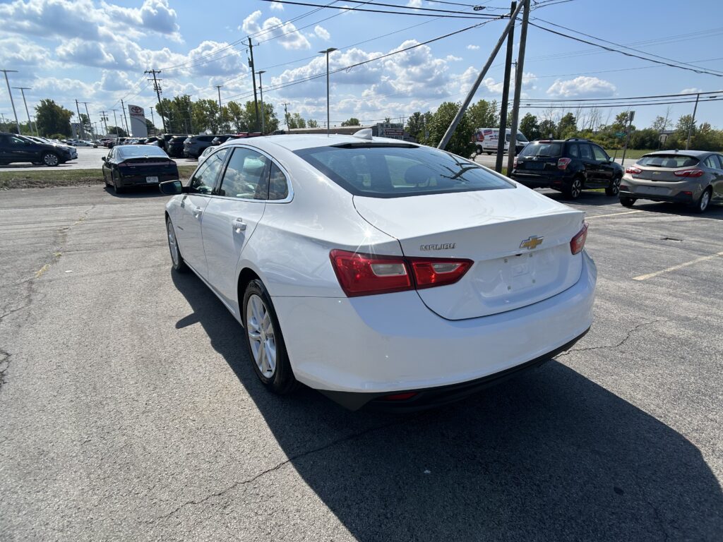 2017 Chevrolet MALIBU LT