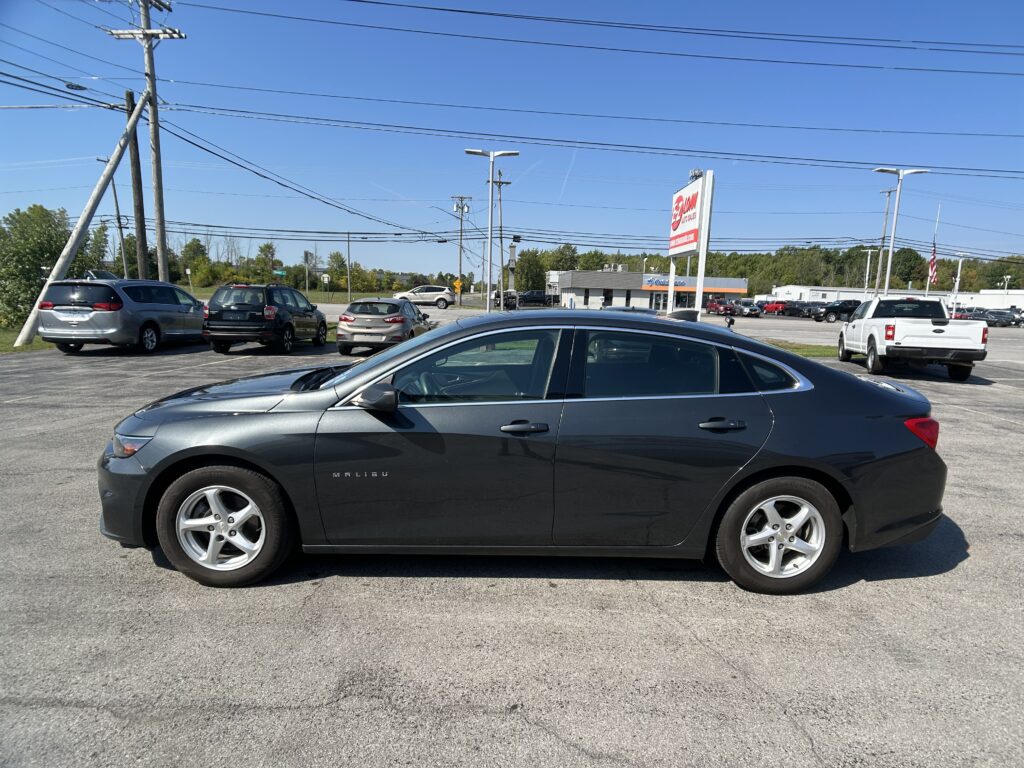2017 Chevrolet MALIBU LS