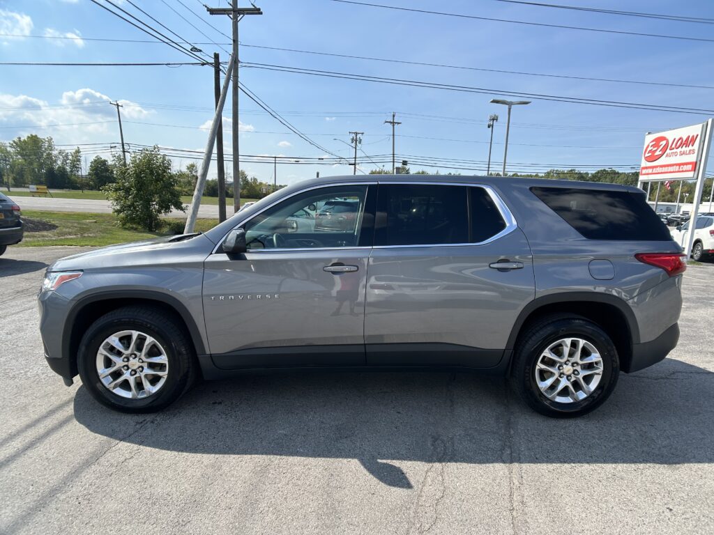2021 Chevrolet TRAVERSE LS