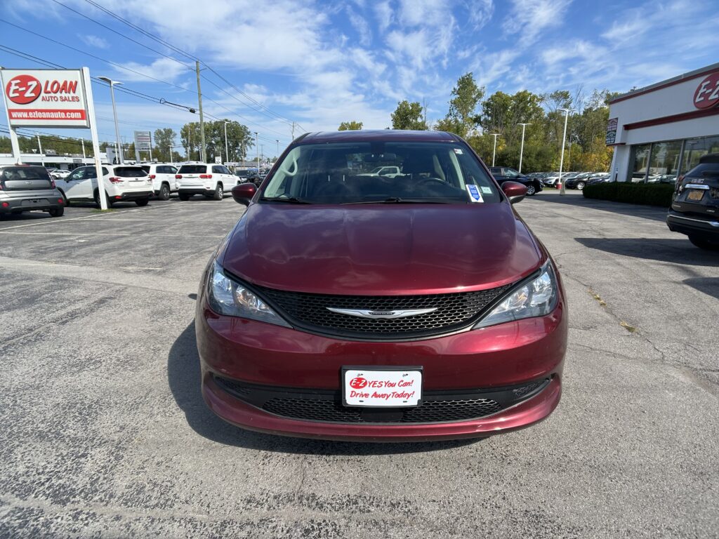 2021 CHRYSLER VOYAGER LX