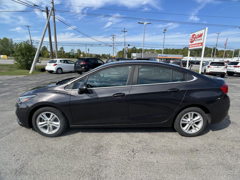 2017 Chevrolet CRUZE LT