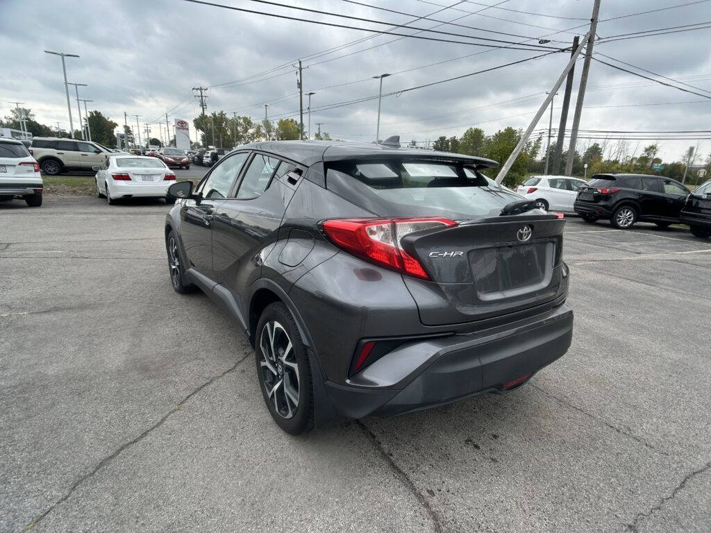 2018 Toyota C-HR XLE PREMIUM