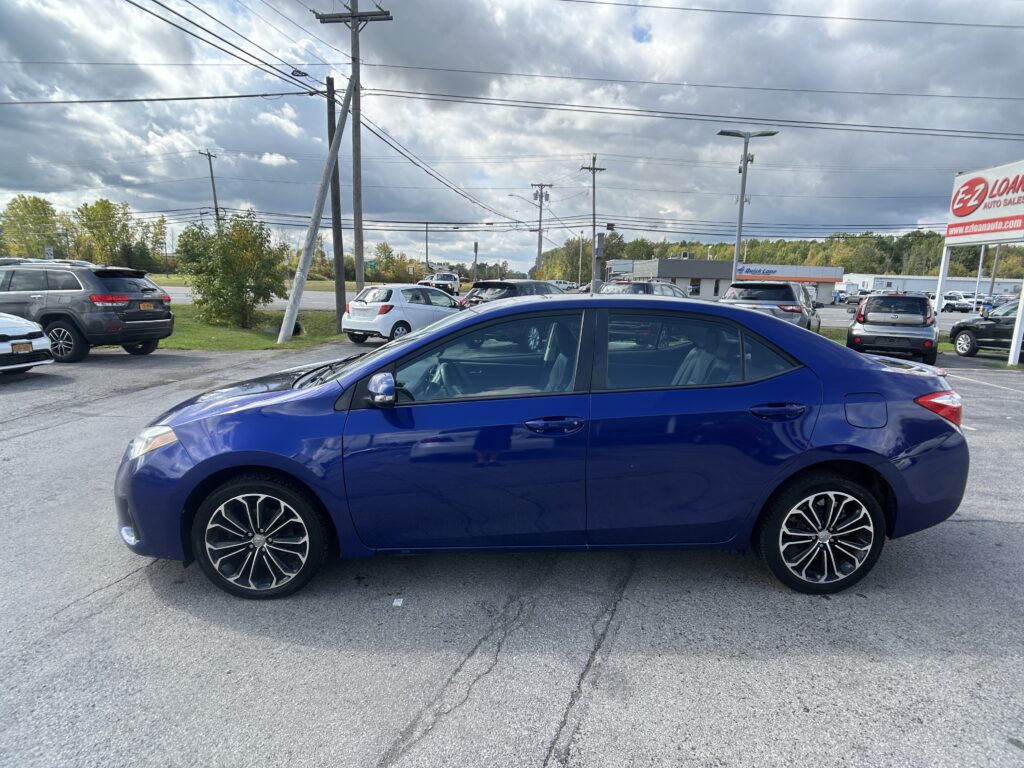 2015 Toyota COROLLA S PLUS
