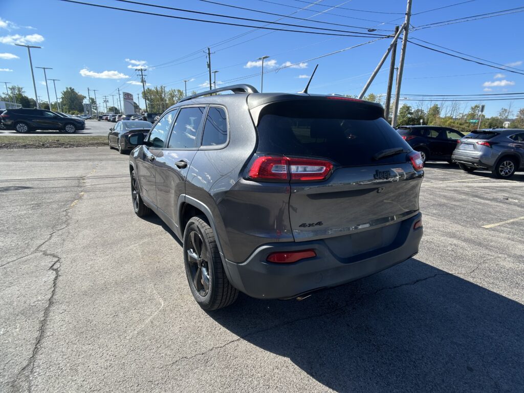 2016 Jeep CHEROKEE ALTITUDE