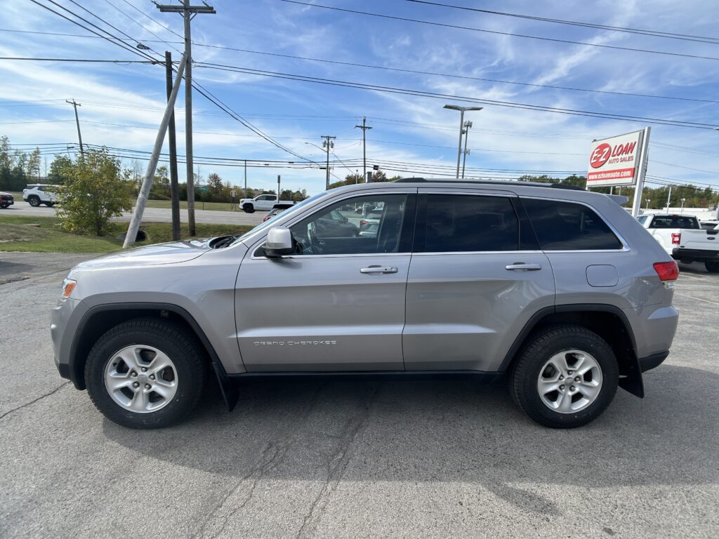 2016 Jeep GRAND CHEROKEE LARED