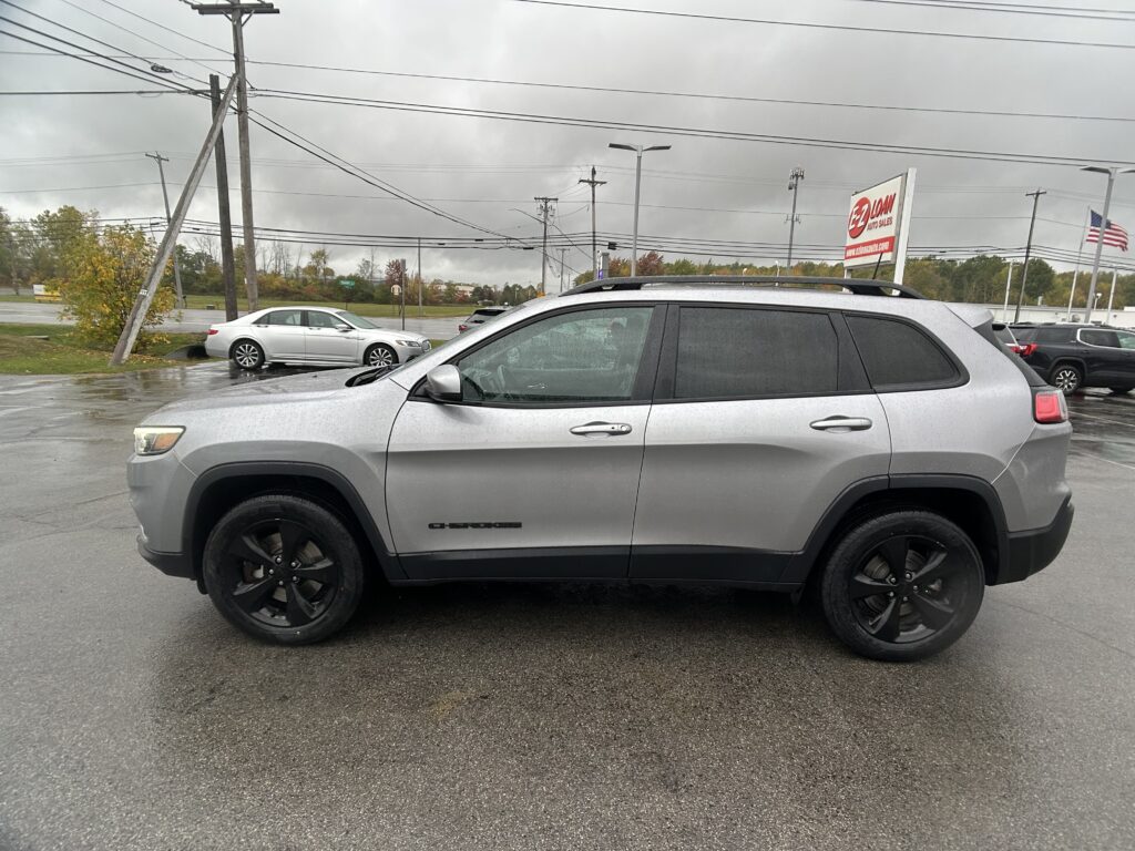 2020 Jeep CHEROKEE LATITUDE