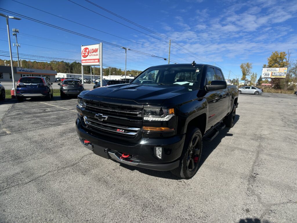 2017 Chevrolet SILVERADO LT