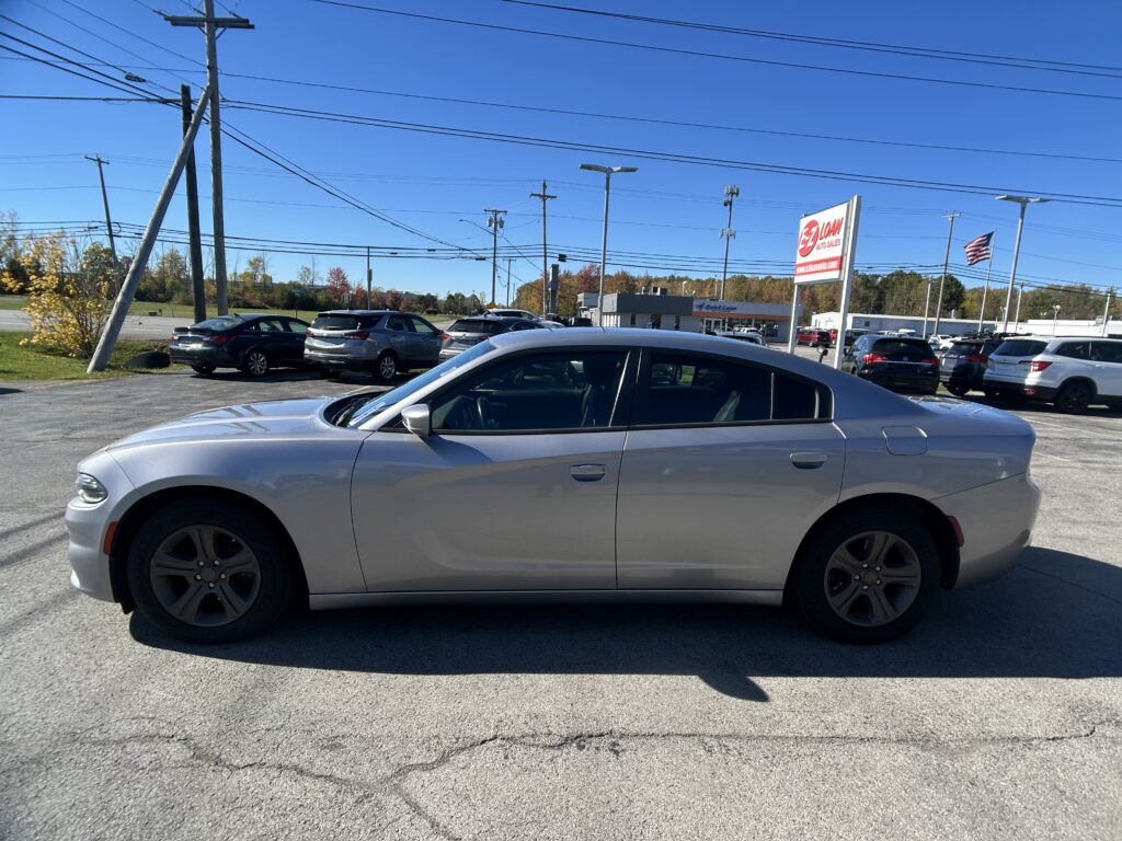 2015 Dodge CHARGER SE