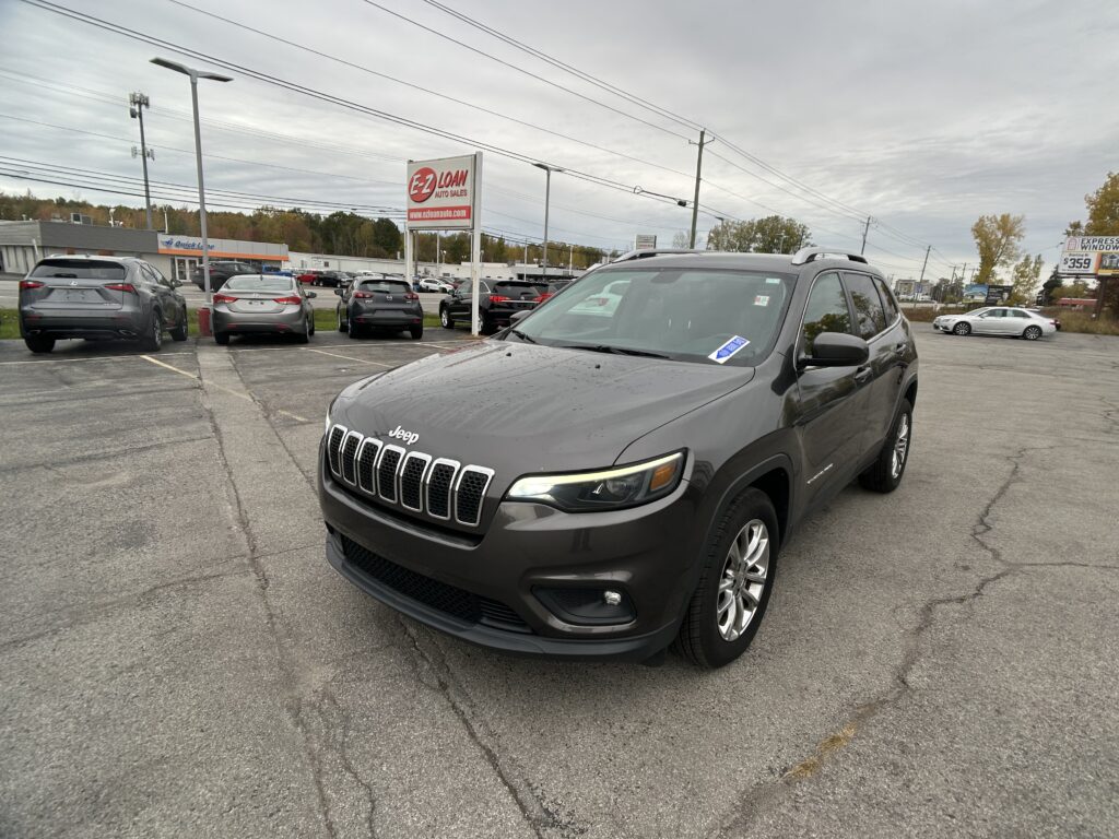 2019 Jeep CHEROKEE LATITUDE