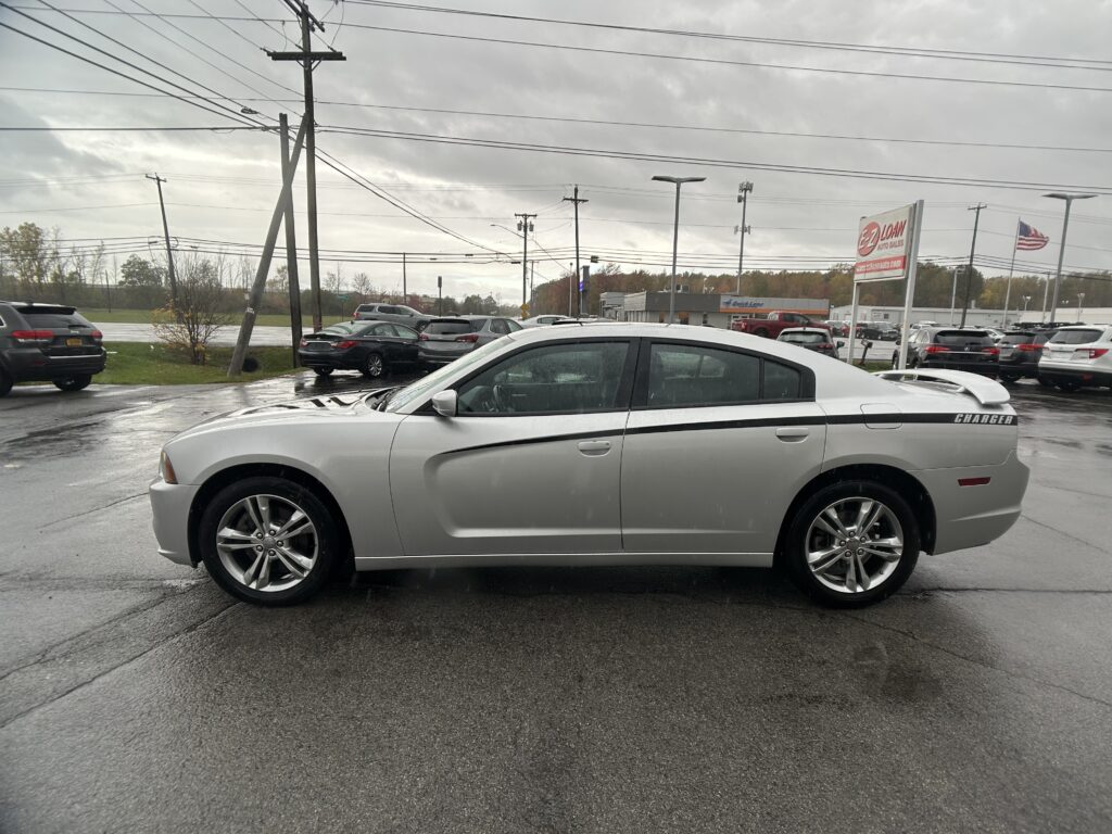 2012 Dodge CHARGER SXT
