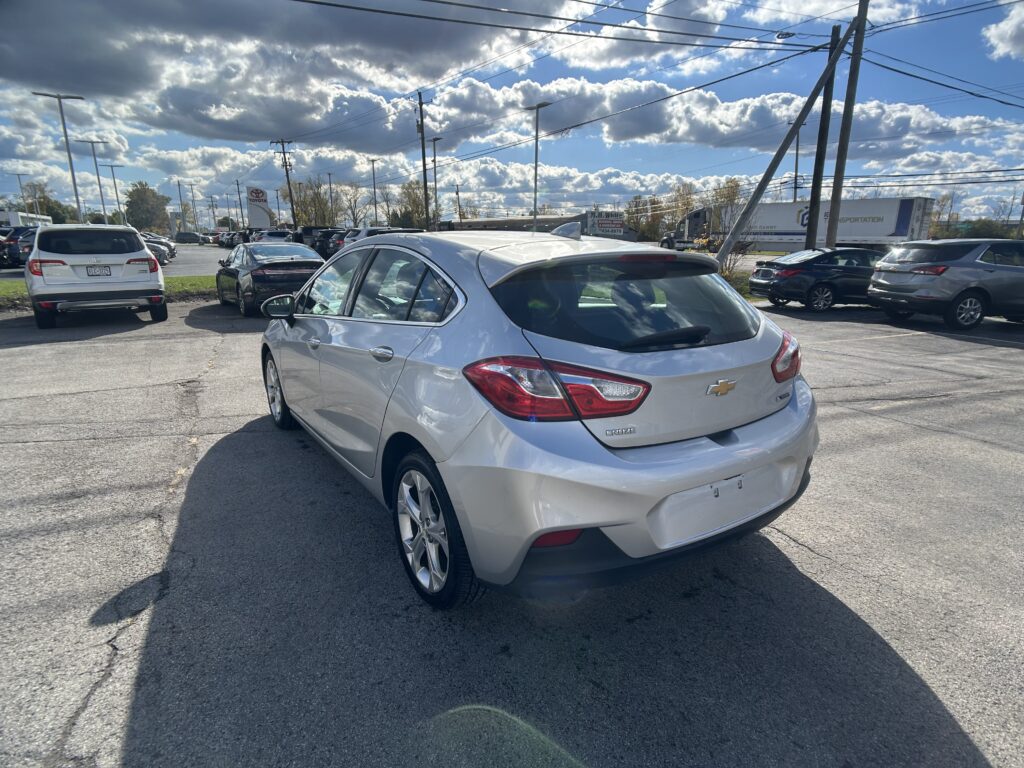 2018 Chevrolet CRUZE HATCH PREMIER