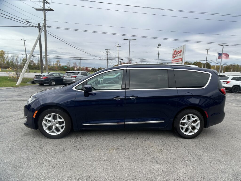 2017 CHRYSLER PACIFICA TOURING L