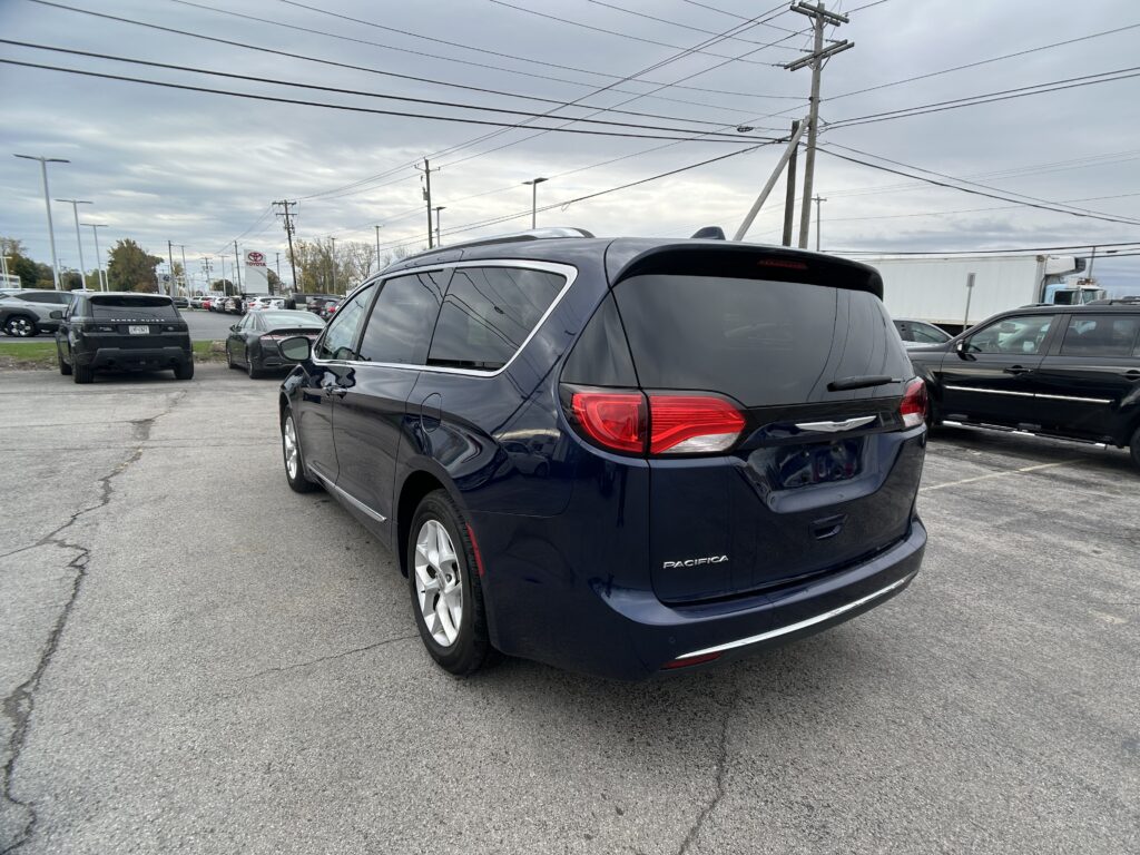 2017 CHRYSLER PACIFICA TOURING L