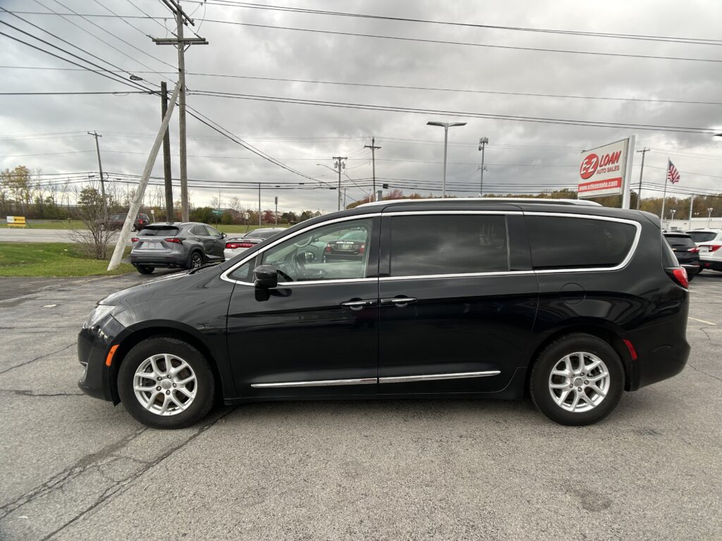 2020 CHRYSLER PACIFICA TOURING L