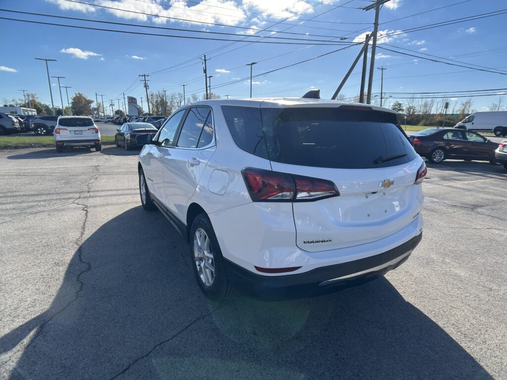 2023 Chevrolet EQUINOX LT