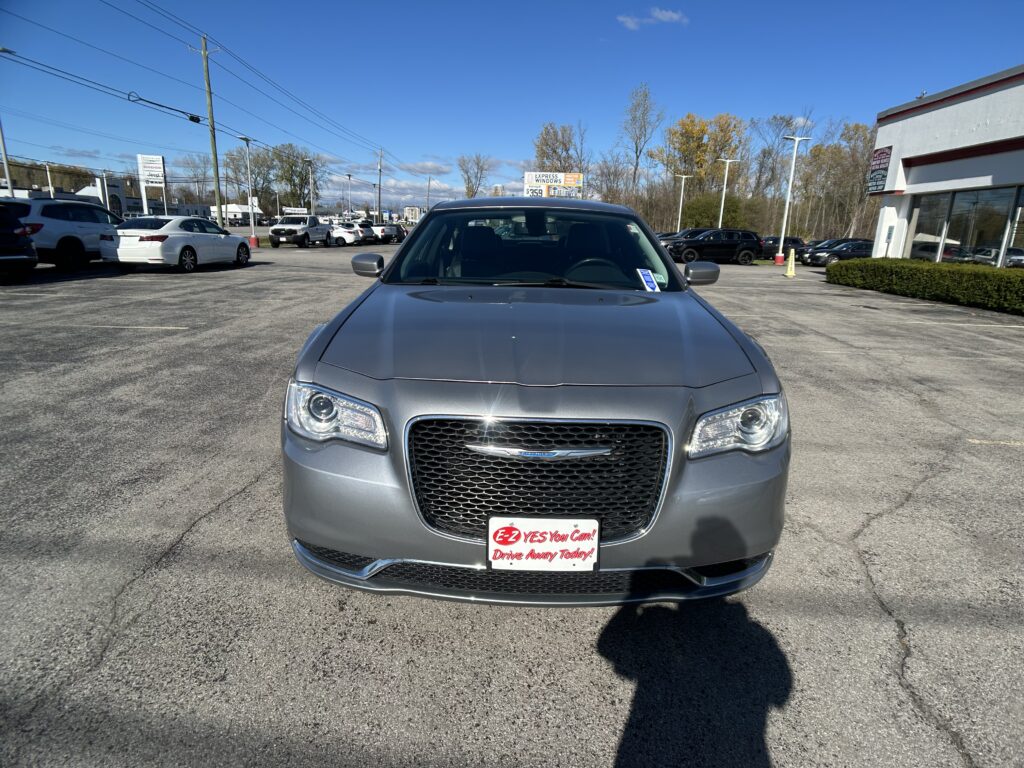 2017 CHRYSLER 300 LIMITED