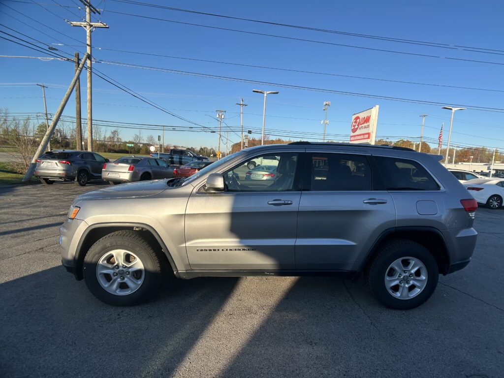 2017 Jeep GRAND CHEROKEE