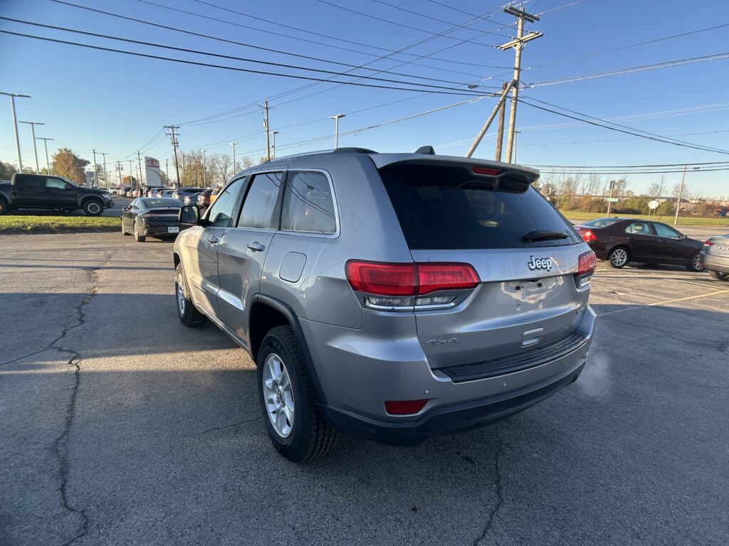 2017 Jeep GRAND CHEROKEE